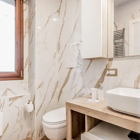 Casacasusuites * Roma